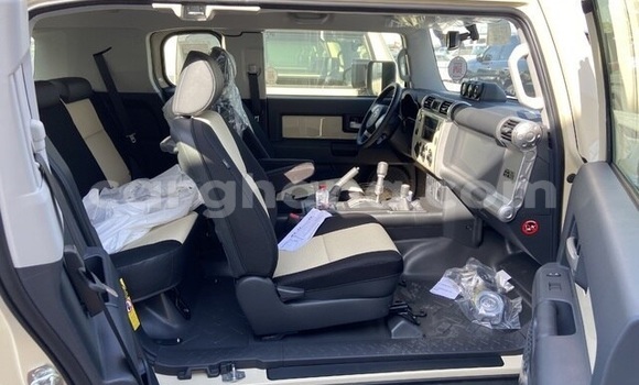 Sayi Na hannu Toyota FJ Cruiser M Mota in Accra a Greater Accra Sayi Na hannu Toyota FJ Cruiser M Mota in Accra a Greater Accra