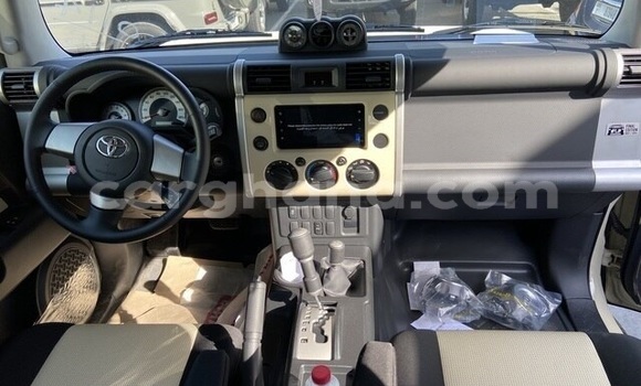 Sayi Na hannu Toyota FJ Cruiser M Mota in Accra a Greater Accra Sayi Na hannu Toyota FJ Cruiser M Mota in Accra a Greater Accra