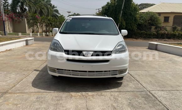 Buy Used Toyota Sienna White Car in Takoradi in Western Buy Used Toyota Sienna White Car in Takoradi in Western
