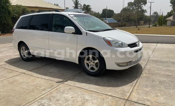 Buy Used Toyota Sienna White Car in Takoradi in Western Buy Used Toyota Sienna White Car in Takoradi in Western