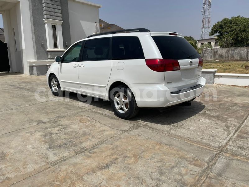 Big with watermark toyota sienna western takoradi 53685