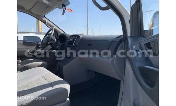 Buy Import Hyundai Accent White Car in Import - Dubai in Ashanti Buy Import Hyundai Accent White Car in Import - Dubai in Ashanti