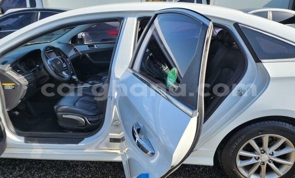 Sayi Na hannu Hyundai Sonata White Mota in Accra a Greater Accra Sayi Na hannu Hyundai Sonata White Mota in Accra a Greater Accra