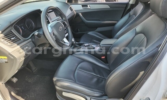 Sayi Na hannu Hyundai Sonata White Mota in Accra a Greater Accra Sayi Na hannu Hyundai Sonata White Mota in Accra a Greater Accra