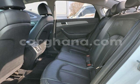 Sayi Na hannu Hyundai Sonata White Mota in Accra a Greater Accra Sayi Na hannu Hyundai Sonata White Mota in Accra a Greater Accra