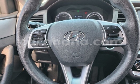 Sayi Na hannu Hyundai Sonata White Mota in Accra a Greater Accra Sayi Na hannu Hyundai Sonata White Mota in Accra a Greater Accra