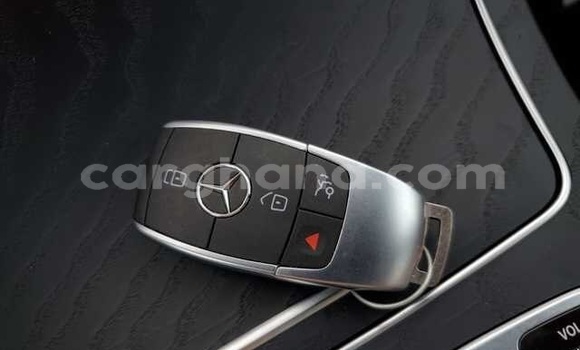 Sayi Na hannu Mercedes‒Benz GLC White Mota in Accra a Greater Accra Sayi Na hannu Mercedes‒Benz GLC White Mota in Accra a Greater Accra