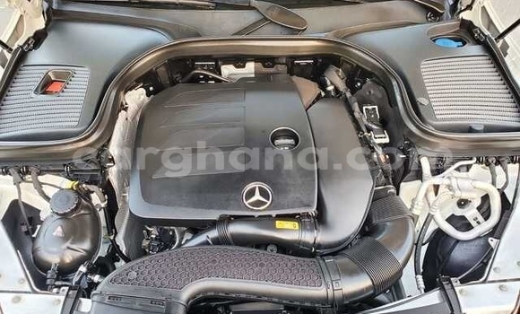 Sayi Na hannu Mercedes‒Benz GLC White Mota in Accra a Greater Accra Sayi Na hannu Mercedes‒Benz GLC White Mota in Accra a Greater Accra