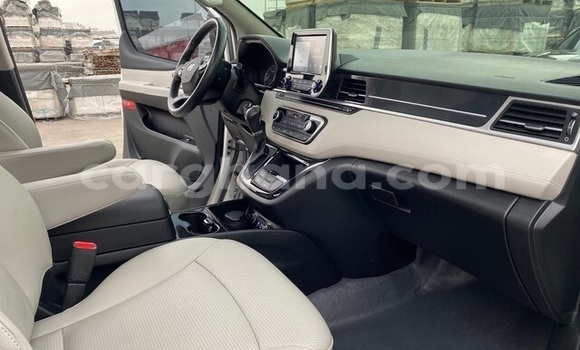 Sayi Na hannu Hyundai Grand Starex White Mota in Accra a Greater Accra Sayi Na hannu Hyundai Grand Starex White Mota in Accra a Greater Accra