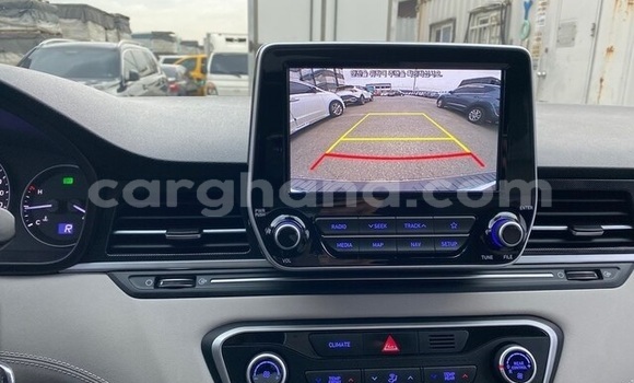 Sayi Na hannu Hyundai Grand Starex White Mota in Accra a Greater Accra Sayi Na hannu Hyundai Grand Starex White Mota in Accra a Greater Accra