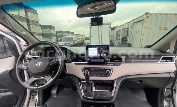 Sayi Na hannu Hyundai Grand Starex White Mota in Accra a Greater Accra Sayi Na hannu Hyundai Grand Starex White Mota in Accra a Greater Accra