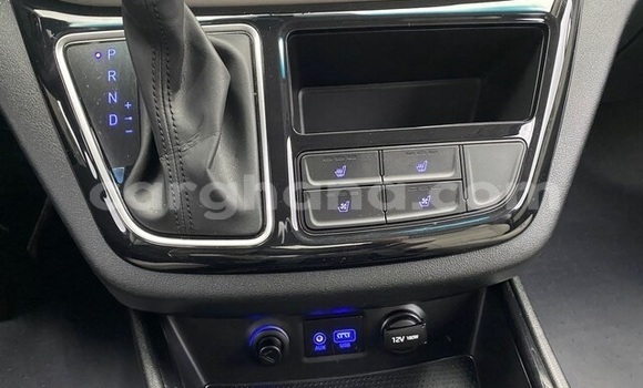 Sayi Na hannu Hyundai Grand Starex White Mota in Accra a Greater Accra Sayi Na hannu Hyundai Grand Starex White Mota in Accra a Greater Accra