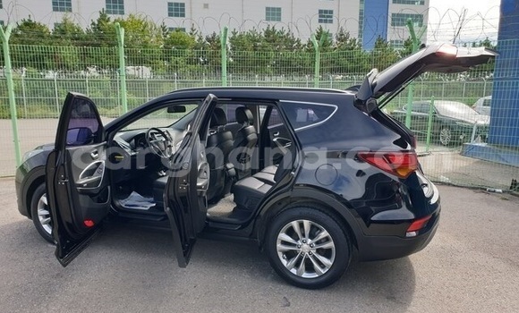 Buy Used Hyundai Santa Fe Black Car in Accra in Greater Accra Buy Used Hyundai Santa Fe Black Car in Accra in Greater Accra