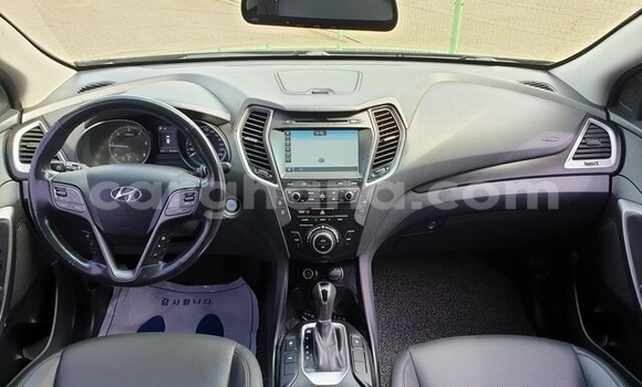 Buy Used Hyundai Santa Fe Black Car in Accra in Greater Accra Buy Used Hyundai Santa Fe Black Car in Accra in Greater Accra
