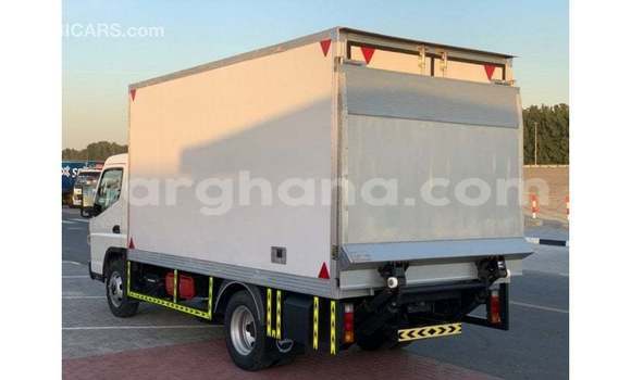 Ra Imported Mitsubishi i funfun Ọkọ̀ in Import - Dubai ni Ashanti Ra Imported Mitsubishi i funfun Ọkọ̀ in Import - Dubai ni Ashanti