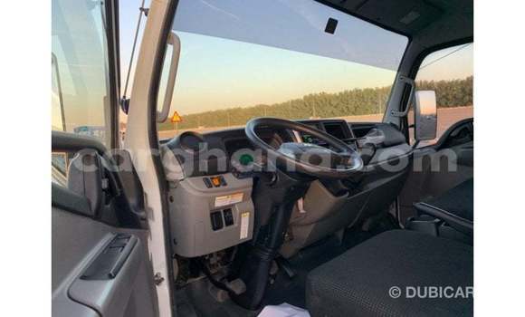 Ra Imported Mitsubishi i funfun Ọkọ̀ in Import - Dubai ni Ashanti Ra Imported Mitsubishi i funfun Ọkọ̀ in Import - Dubai ni Ashanti