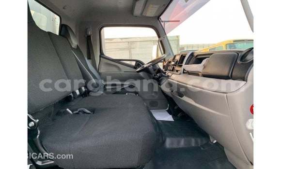 Ra Imported Mitsubishi i funfun Ọkọ̀ in Import - Dubai ni Ashanti Ra Imported Mitsubishi i funfun Ọkọ̀ in Import - Dubai ni Ashanti