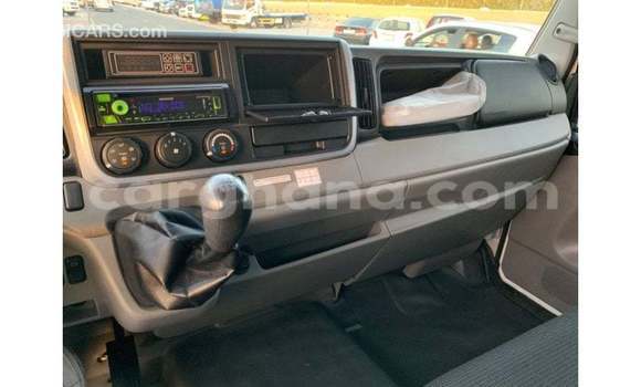 Ra Imported Mitsubishi i funfun Ọkọ̀ in Import - Dubai ni Ashanti Ra Imported Mitsubishi i funfun Ọkọ̀ in Import - Dubai ni Ashanti