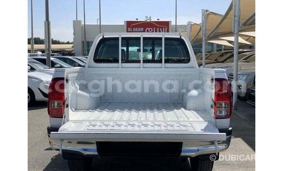 Ra Imported Toyota Hilux funfun Ọkọ̀ in Import - Dubai ni Ashanti Ra Imported Toyota Hilux funfun Ọkọ̀ in Import - Dubai ni Ashanti