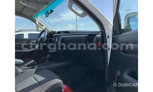 Ra Imported Toyota Hilux funfun Ọkọ̀ in Import - Dubai ni Ashanti Ra Imported Toyota Hilux funfun Ọkọ̀ in Import - Dubai ni Ashanti