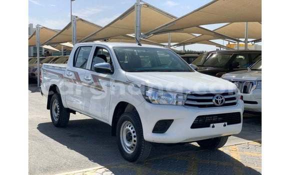 Ra Imported Toyota Hilux funfun Ọkọ̀ in Import - Dubai ni Ashanti Ra Imported Toyota Hilux funfun Ọkọ̀ in Import - Dubai ni Ashanti
