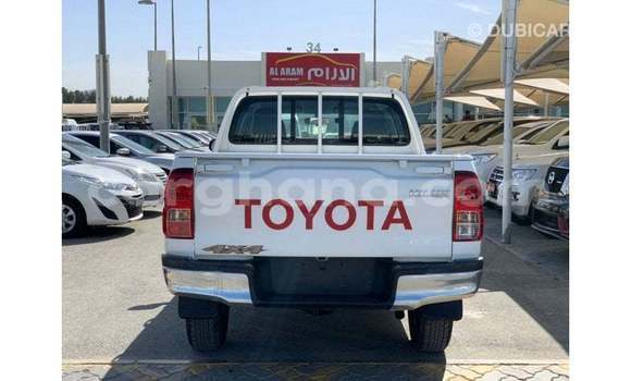 Ra Imported Toyota Hilux funfun Ọkọ̀ in Import - Dubai ni Ashanti Ra Imported Toyota Hilux funfun Ọkọ̀ in Import - Dubai ni Ashanti