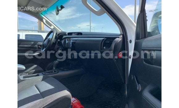 Ra Imported Toyota Hilux funfun Ọkọ̀ in Import - Dubai ni Ashanti Ra Imported Toyota Hilux funfun Ọkọ̀ in Import - Dubai ni Ashanti