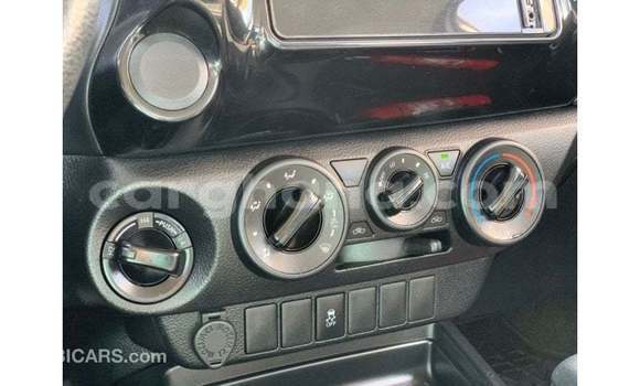 Ra Imported Toyota Hilux funfun Ọkọ̀ in Import - Dubai ni Ashanti Ra Imported Toyota Hilux funfun Ọkọ̀ in Import - Dubai ni Ashanti