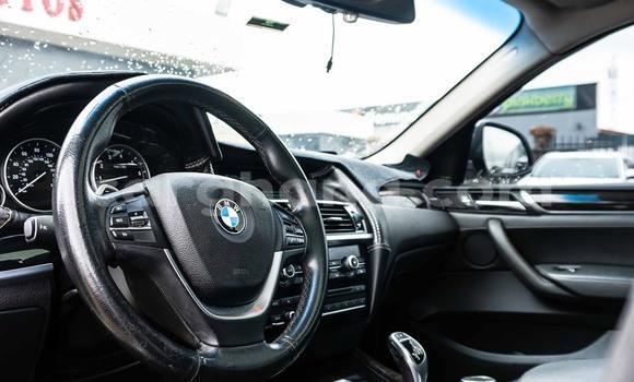 Ra Àlòkù BMW X5 funfun Ọkọ̀ in Iwọn didun ni Oorun Ra Àlòkù BMW X5 funfun Ọkọ̀ in Iwọn didun ni Oorun