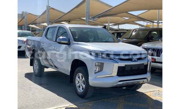 Buy Import Mitsubishi L200 White Car in Import - Dubai in Ashanti Buy Import Mitsubishi L200 White Car in Import - Dubai in Ashanti
