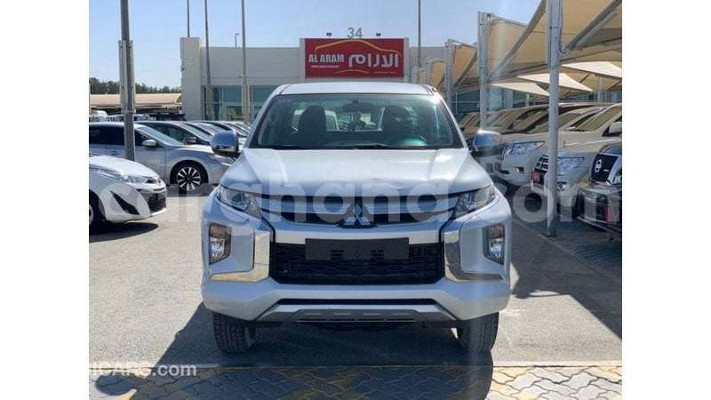 Big with watermark mitsubishi l200 ashanti import dubai 53716