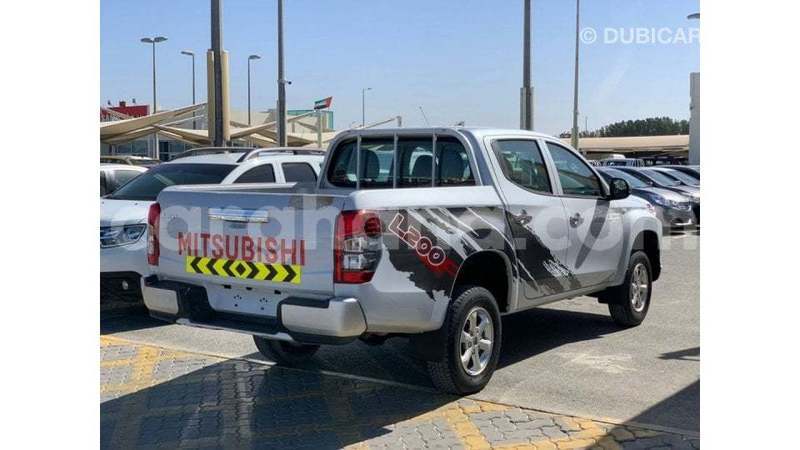 Big with watermark mitsubishi l200 ashanti import dubai 53716