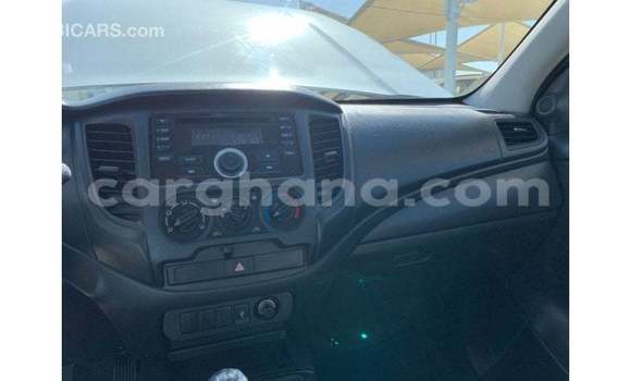 Buy Import Mitsubishi L200 White Car in Import - Dubai in Ashanti Buy Import Mitsubishi L200 White Car in Import - Dubai in Ashanti
