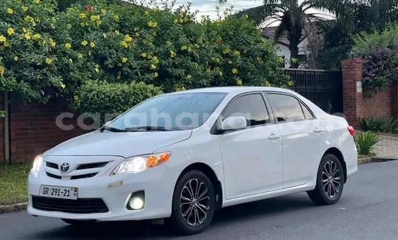 Sayi Na hannu Toyota Corolla White Mota in Accra a Greater Accra Sayi Na hannu Toyota Corolla White Mota in Accra a Greater Accra