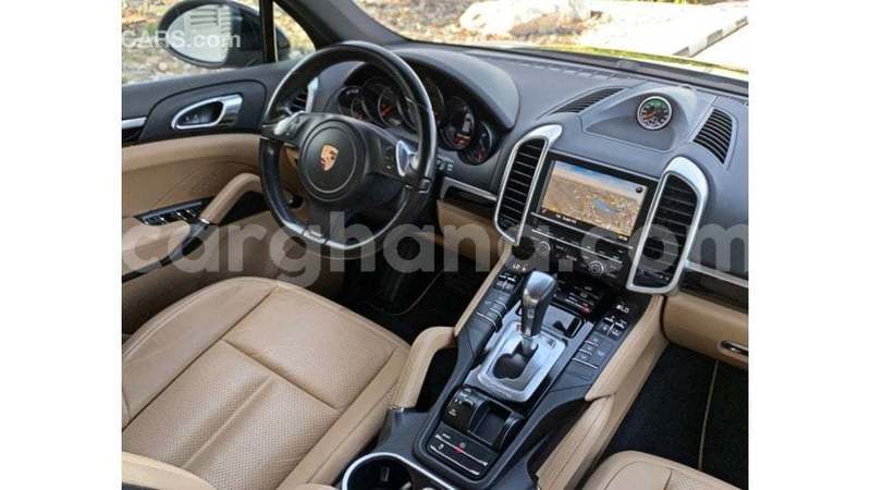 Big with watermark porsche cayenne ashanti import dubai 53741