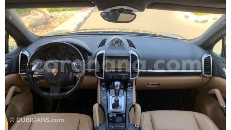 Big with watermark porsche cayenne ashanti import dubai 53741