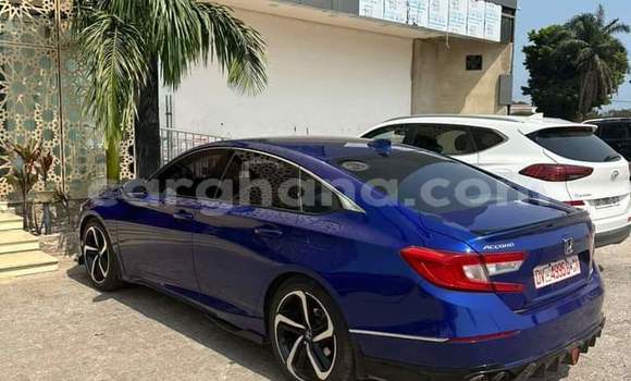Ra Àlòkù Honda Accord Blue Ọkọ̀ in Iwọn didun ni Oorun Ra Àlòkù Honda Accord Blue Ọkọ̀ in Iwọn didun ni Oorun
