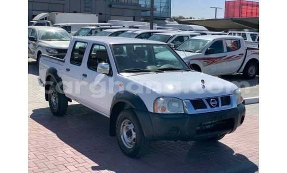 Ra Imported Nissan Pickup funfun Ọkọ̀ in Import - Dubai ni Ashanti Ra Imported Nissan Pickup funfun Ọkọ̀ in Import - Dubai ni Ashanti
