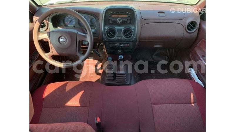 Big with watermark nissan pickup ashanti import dubai 53754