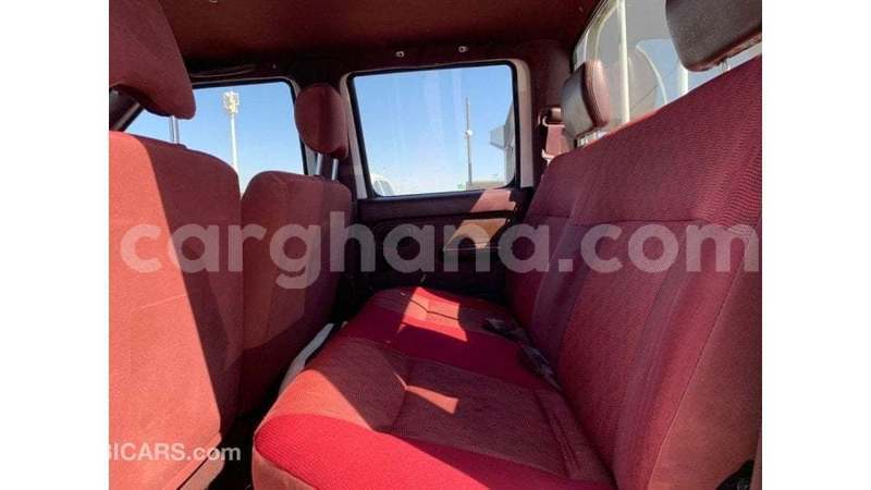 Big with watermark nissan pickup ashanti import dubai 53754