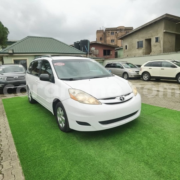 Big with watermark toyota sienna western takoradi 53765