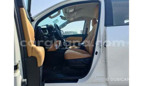 Sayi Imported Toyota Fortuner White Mota in Import - Dubai a Ashanti Sayi Imported Toyota Fortuner White Mota in Import - Dubai a Ashanti