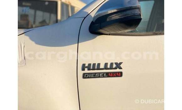 Buy Import Toyota Hilux White Car in Import - Dubai in Ashanti Buy Import Toyota Hilux White Car in Import - Dubai in Ashanti