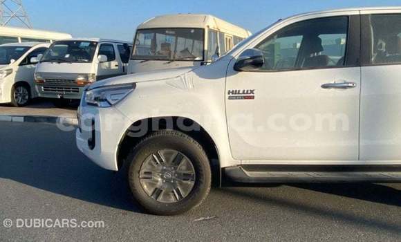 Buy Import Toyota Hilux White Car in Import - Dubai in Ashanti Buy Import Toyota Hilux White Car in Import - Dubai in Ashanti