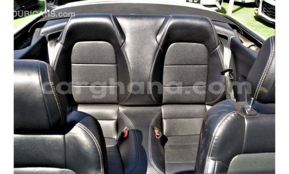 Ra Imported Ford Mustang funfun Ọkọ̀ in Import - Dubai ni Ashanti Ra Imported Ford Mustang funfun Ọkọ̀ in Import - Dubai ni Ashanti