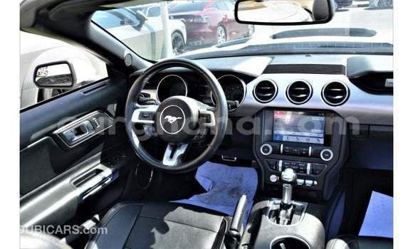 Ra Imported Ford Mustang funfun Ọkọ̀ in Import - Dubai ni Ashanti Ra Imported Ford Mustang funfun Ọkọ̀ in Import - Dubai ni Ashanti