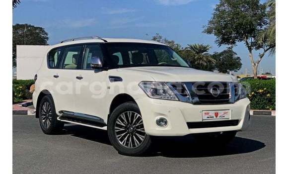 Buy Import Nissan Patrol White Car in Import - Dubai in Ashanti Buy Import Nissan Patrol White Car in Import - Dubai in Ashanti