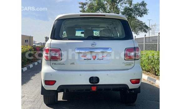 Buy Import Nissan Patrol White Car in Import - Dubai in Ashanti Buy Import Nissan Patrol White Car in Import - Dubai in Ashanti