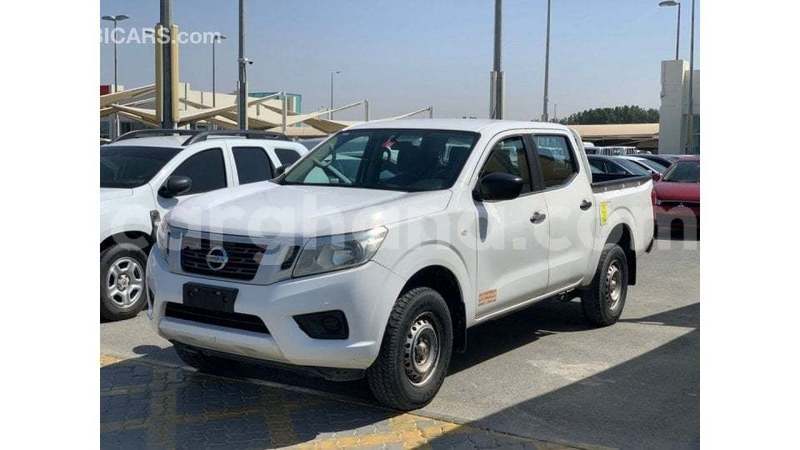 Big with watermark nissan navara ashanti import dubai 53776