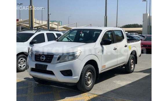Sayi Imported Nissan Navara White Mota in Import - Dubai a Ashanti Sayi Imported Nissan Navara White Mota in Import - Dubai a Ashanti